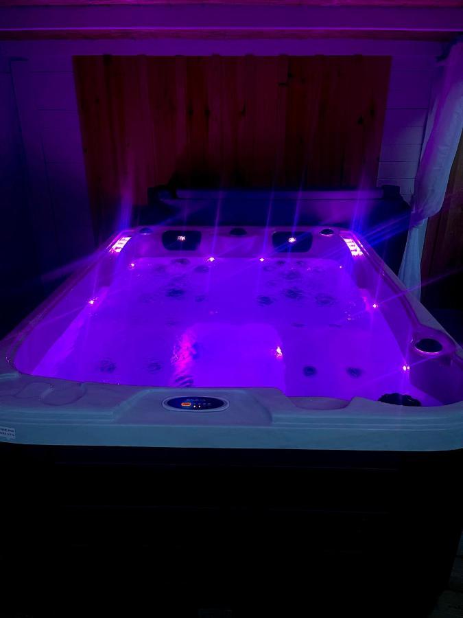 Maison A Biscarrosse Avec Piscine Et Jacuzzi Exterior foto